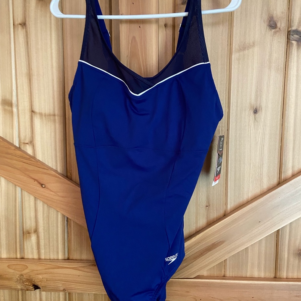 Speedo Endurance Blue One Piece swimsuit NWT RUNS BIG